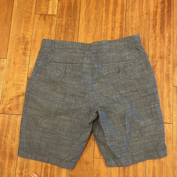Men’s linded short - Picture 2 of 3